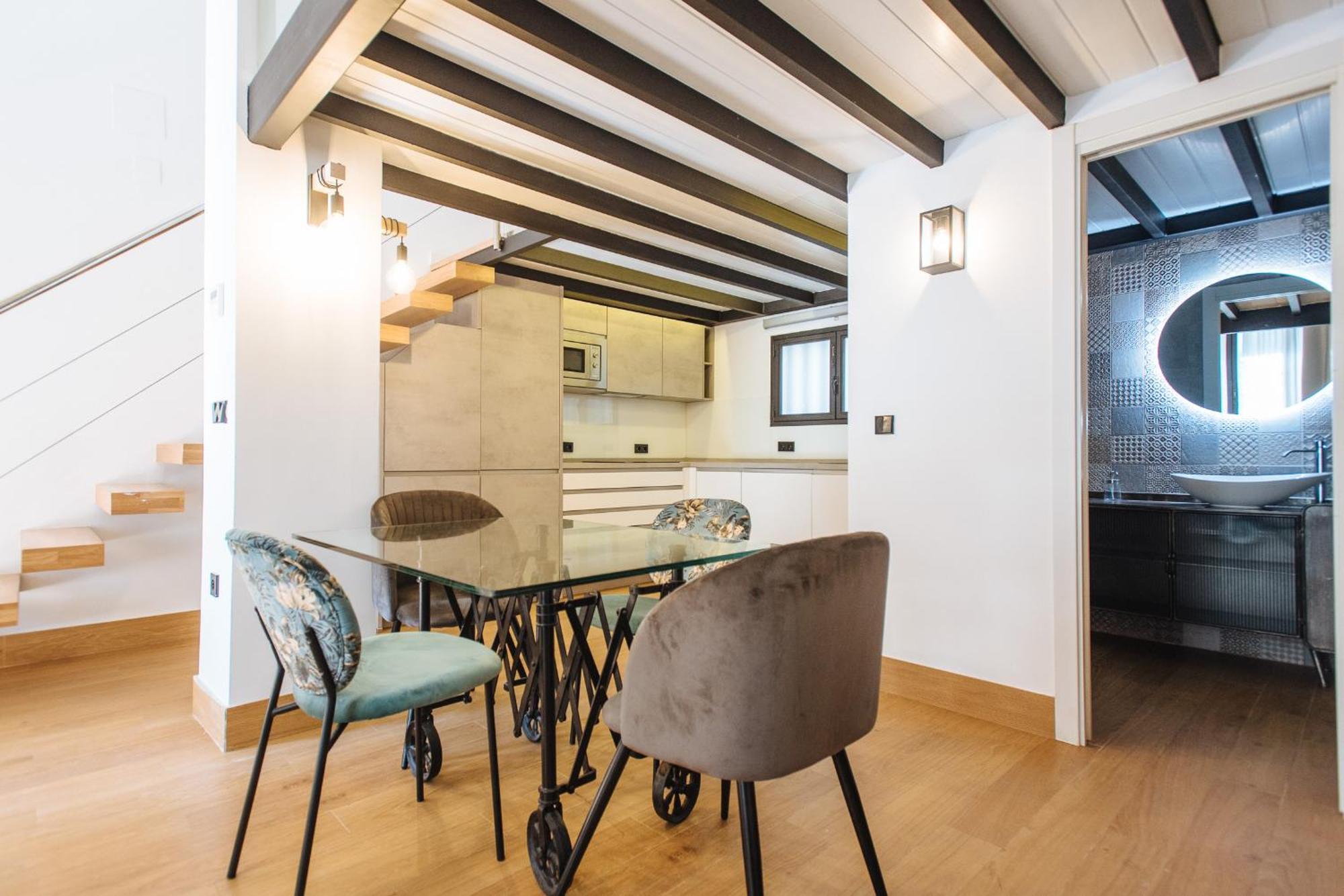 Loft Patricia Nervion Apartment Seville Exterior photo